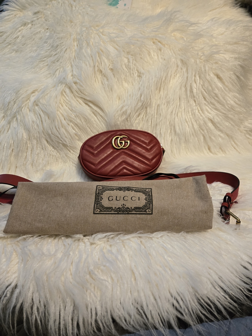 Gucci Red GG Marmont Mini Belt Bag - Picture 4 of 6